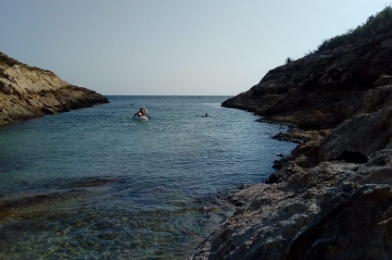 Girodivite: diario di viaggio  a Lampedusa