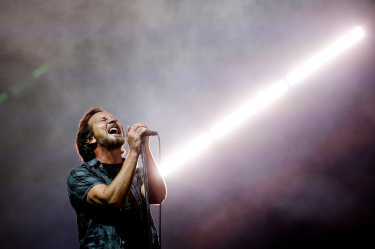 Pearl Jam, rinviato il tour del Nord America