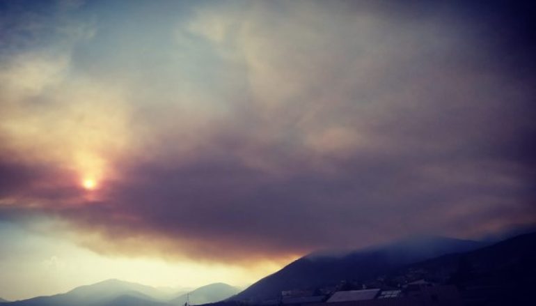 Incendi all’Aquila, notti di paura: fiamme a ridosso delle case