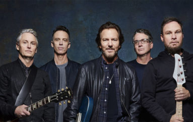 I Pearl Jam rinviano il tour europeo al 2022