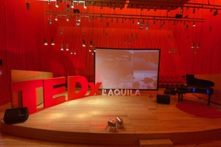 TedX L’Aquila, Casadilego incanta l’auditorium