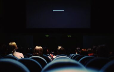 Cinema, la crisi tutta italiana