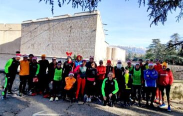 Natale all’Aquila, di corsa fra le strade del centro