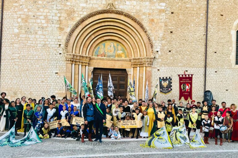 Perdonanza, Corteo della Bolla nel segno di speranza e pace