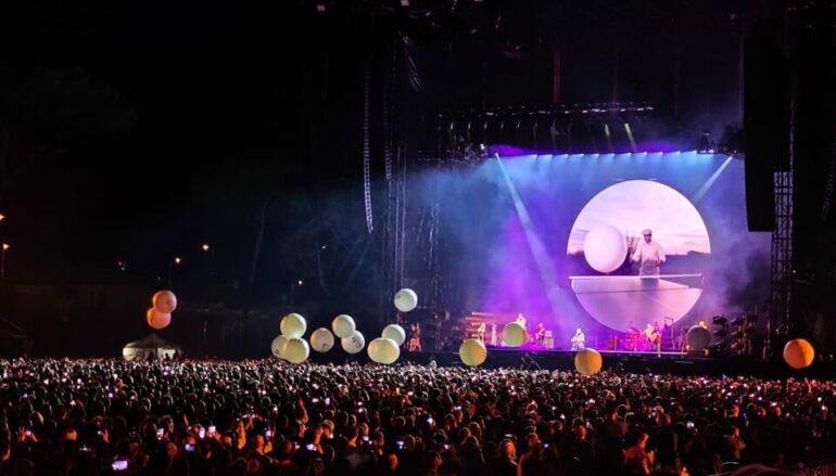 Gilmour, una ruota del tempo tra le bighe del Circo Massimo