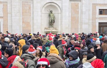 L’aperitivo della vigilia all’Aquila sotto la neve