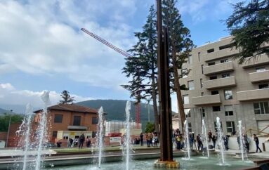 Le rose nel Ground Zero aquilano