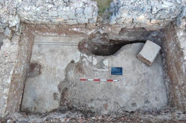 Scavi ad Amiternum, spunta anche la tomba di un neonato