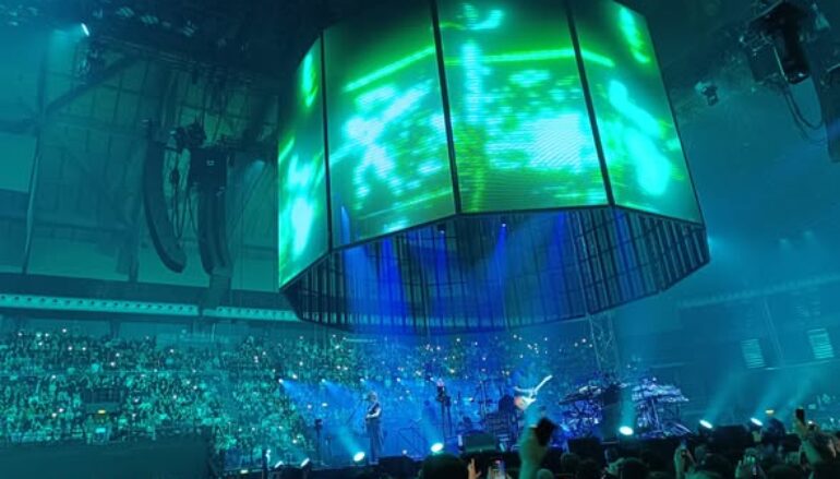 Radiohead, due ore ipnotiche sotto il prisma luminoso dell’Unipol