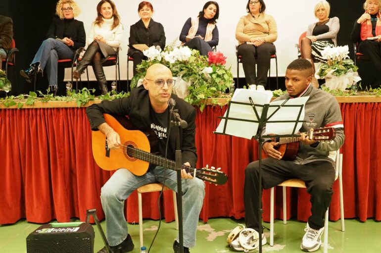 Poesie e canzoni in carcere con il premio Bonanni