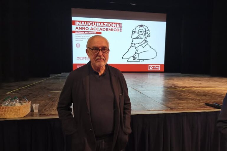 Altan si racconta, “oggi fare satira è più difficile”