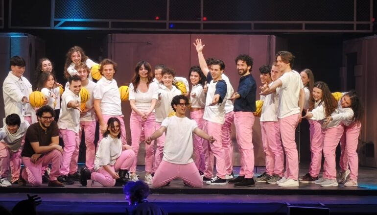 “Il ragazzo dai pantaloni rosa” diventa un Musical