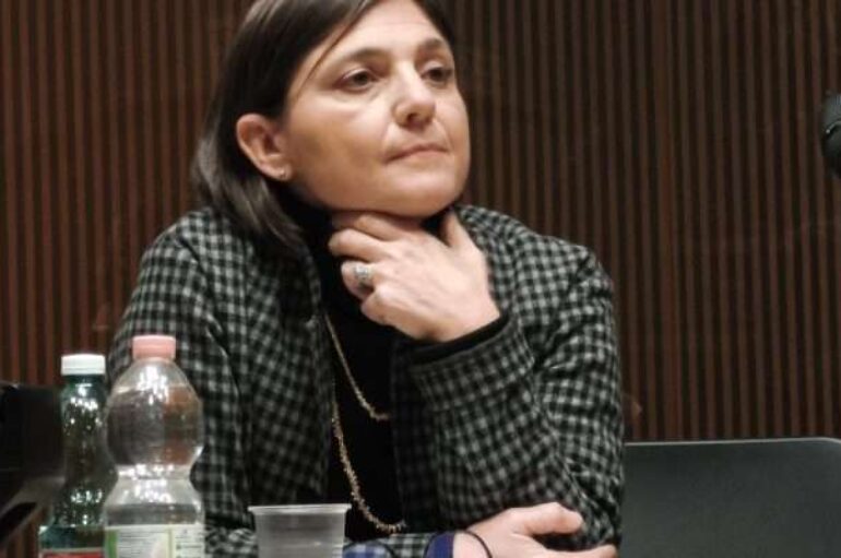 Serracchiani: “Riforma politica che cambia 7 articoli”