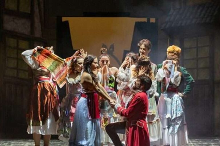 La Bella e la Bestia al Caniglia, il musical della Compagnia Neverland