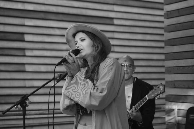 Vlada Shamova tra acquerelli e musica alla Notte Bianca delle Culture