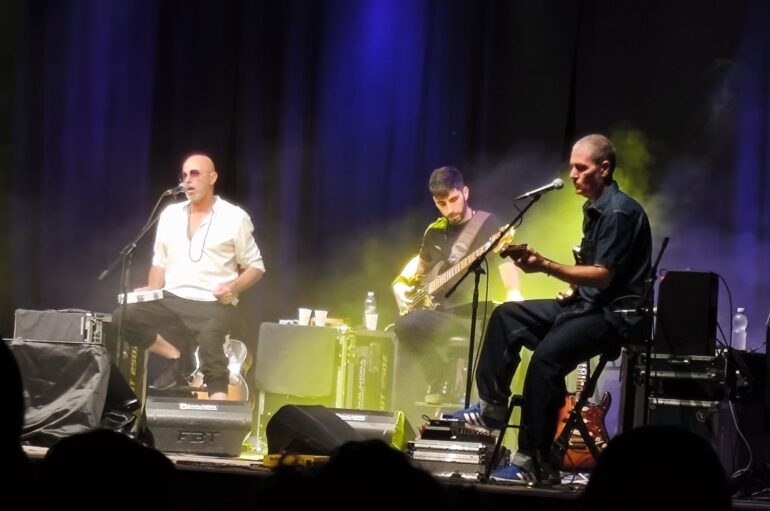 Negrita ad Alba Fucens: rock, ballate e viaggi nell’energia del ricordo
