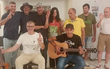 Musicoterapia, da Ivan Graziani a Hendrix, viaggio nel rock al Centro diurno
