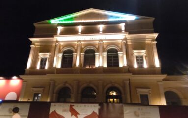 A 17 anni dal sisma riapre il Teatro Comunale dell’Aquila