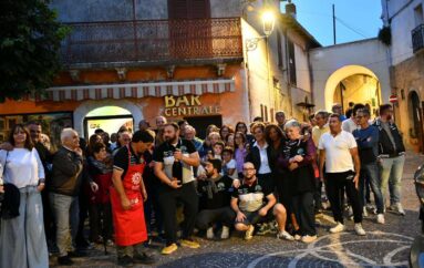 I ragazzi riaprono il bar del paese, la “restanza” di Canistro